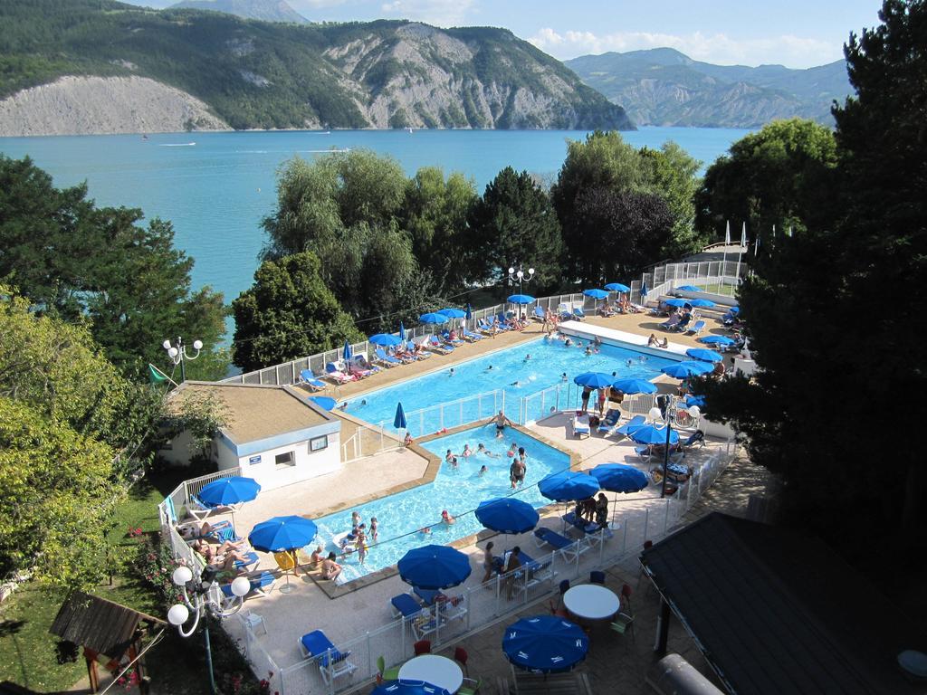 Village Club Les Hyvans Chorges Exterior photo