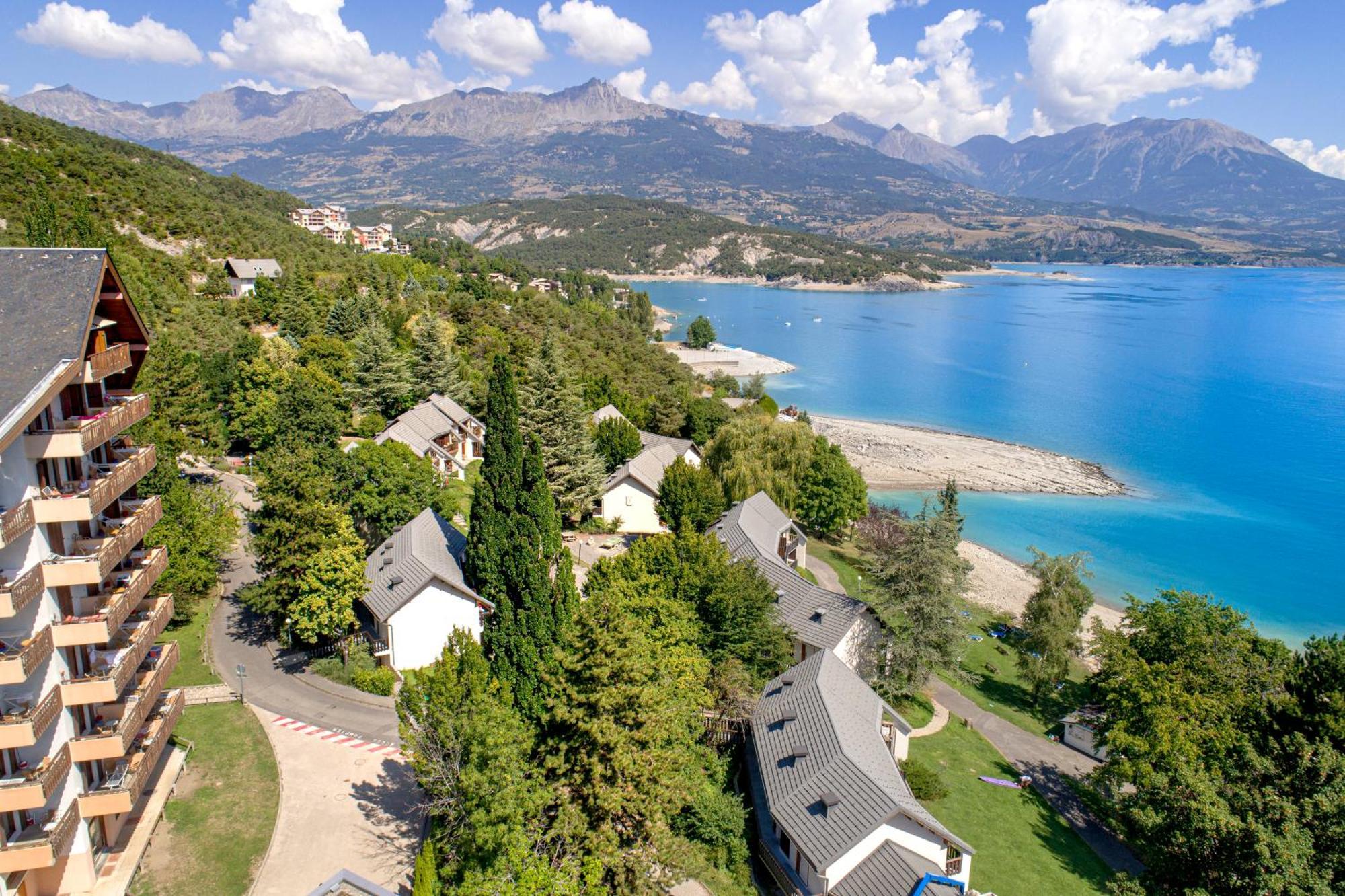 Village Club Les Hyvans Chorges Exterior photo